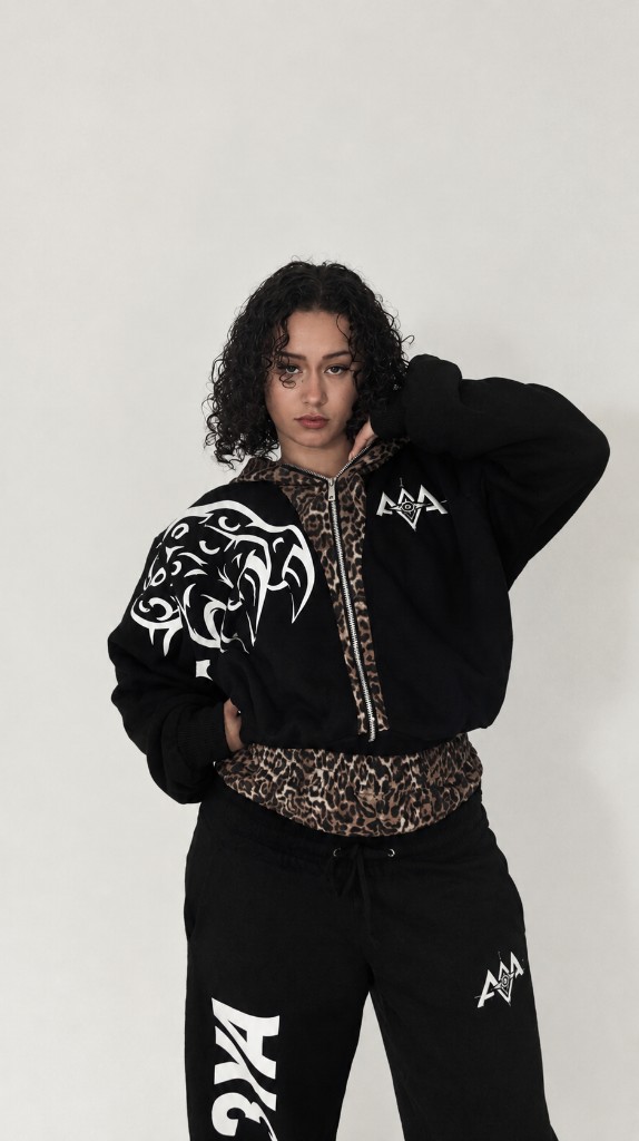 Leopard zip